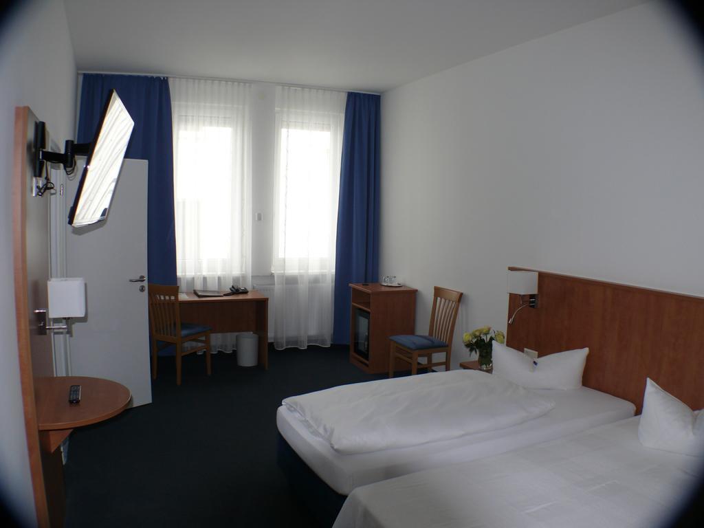 Hotel Garni - Haus Gemmer Κόμπουργκ Δωμάτιο φωτογραφία