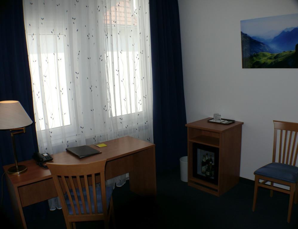 Hotel Garni - Haus Gemmer Κόμπουργκ Δωμάτιο φωτογραφία